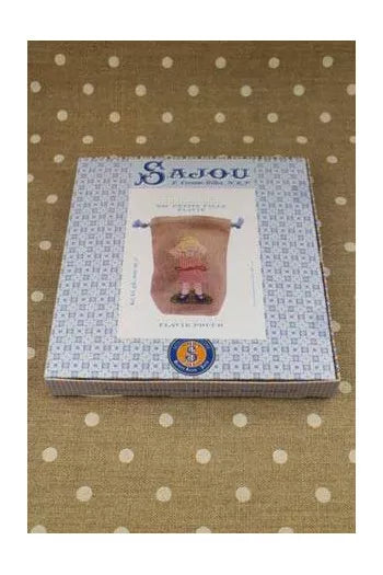 Cross stitch kit - Flavie linen pouchクロス・ステッチ・キット 巾着袋 フラヴィーちゃん