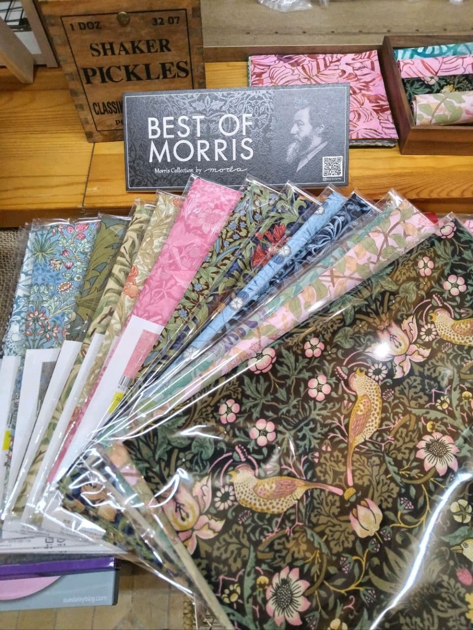 BEST OF MORRIS生地お取り扱いしています