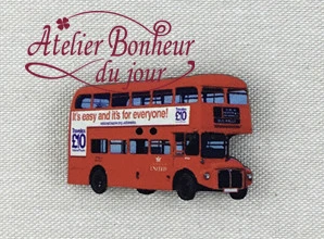 フランス製 木製ボタン【ロンドンバス】｜Heart Art Collection