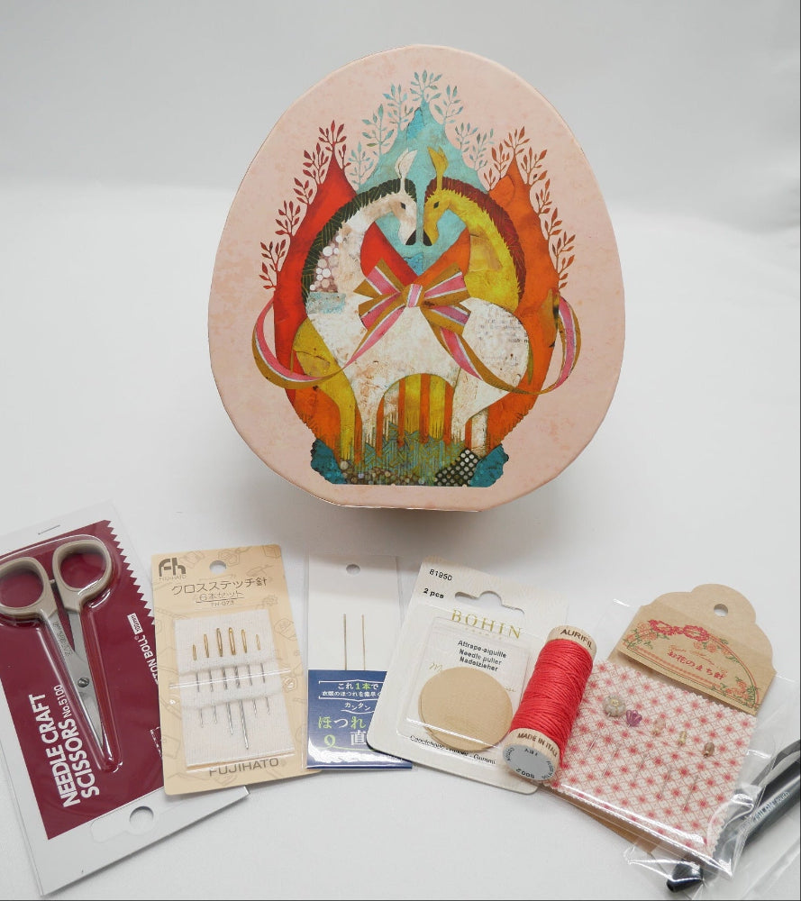 4月の手芸教室ご予約【 Stitch Along with Sajou!】フラワー・リースのニードルブック