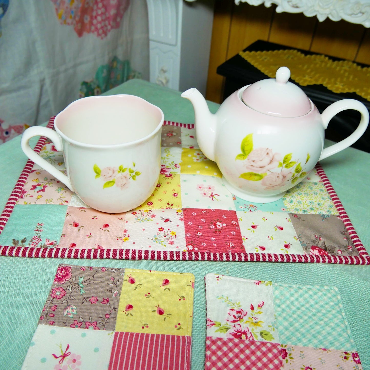 【SLOW STITCH  SET】春・パッチワークのティーマットとコースター生地セット