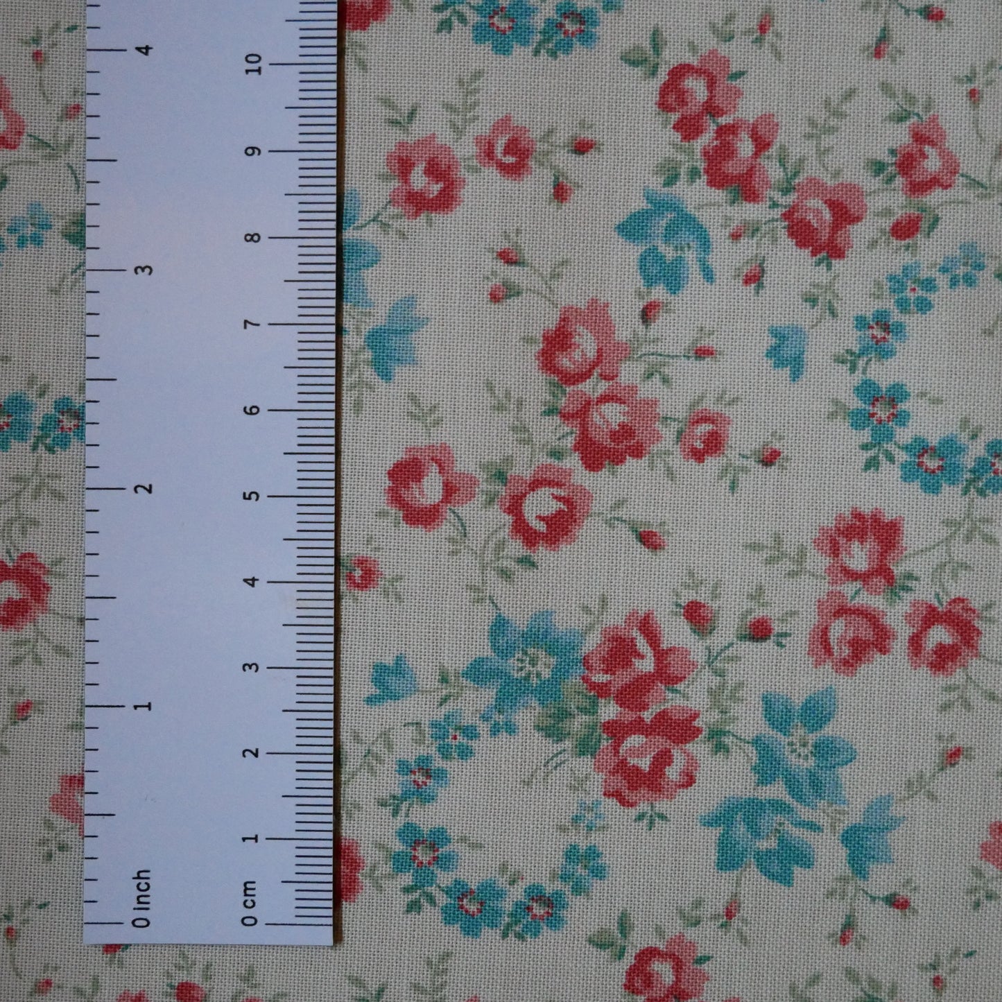 ハンドメイド用生地｜Liberty Palace Gardens Petal Crown C 反物（13.7m×110cm）綿100%