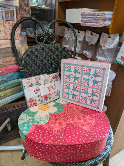 Lori Holt Berry Baskets Table Topper Kit / ベリーバスケットのテーブルランナー・キット