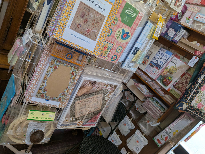 ②図案コレクション - 羽ばたきの図案工房