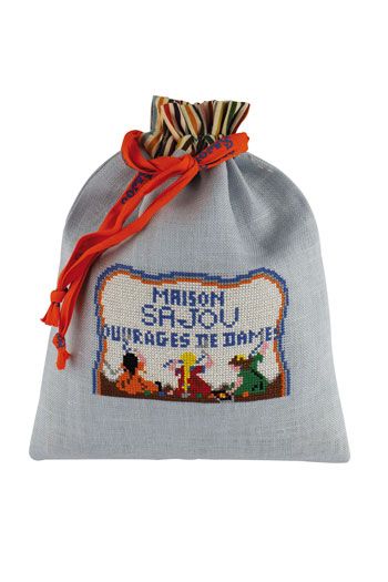 Sajou-cross-stitch-kit-bag-embroidery-girls クロス・ステッチ・巾着キット　刺しゅうする女の子