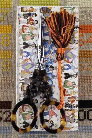 Sajou embroidery scissors- tortoiseshell flower model
