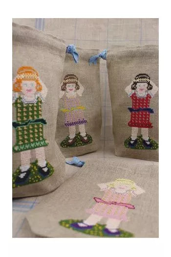 Cross stitch kit - Balsamie linen pouchクロス・ステッチ・キット　巾着袋 バルサミーちゃん