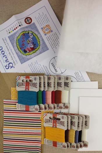 Sajou Puffies Needlepoint Kit - Little Girls Embroidering ニードルポイント・オーナメント・キット　繕い物をする女の子